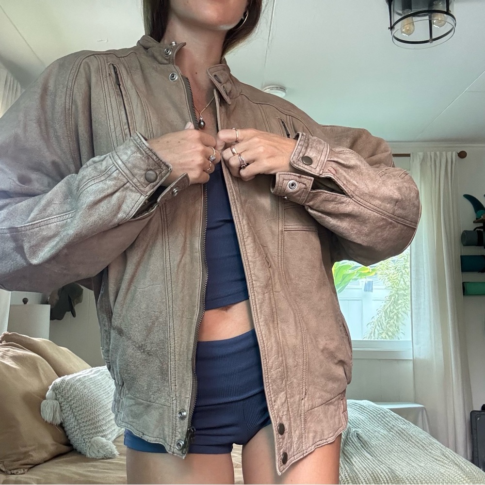 Women's Tan thrifted leather Jacket